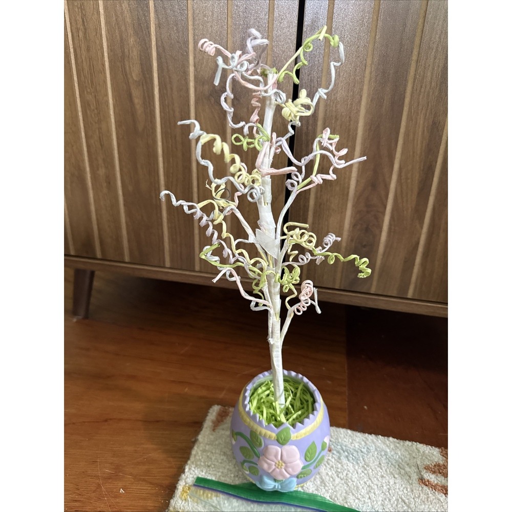 Vintage Easter Egg Wire Tree With Wooden Rabbit Egg Ornaments